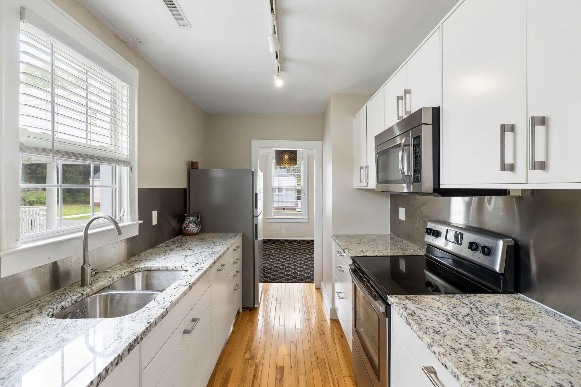 3728 Tim Street Photo 12