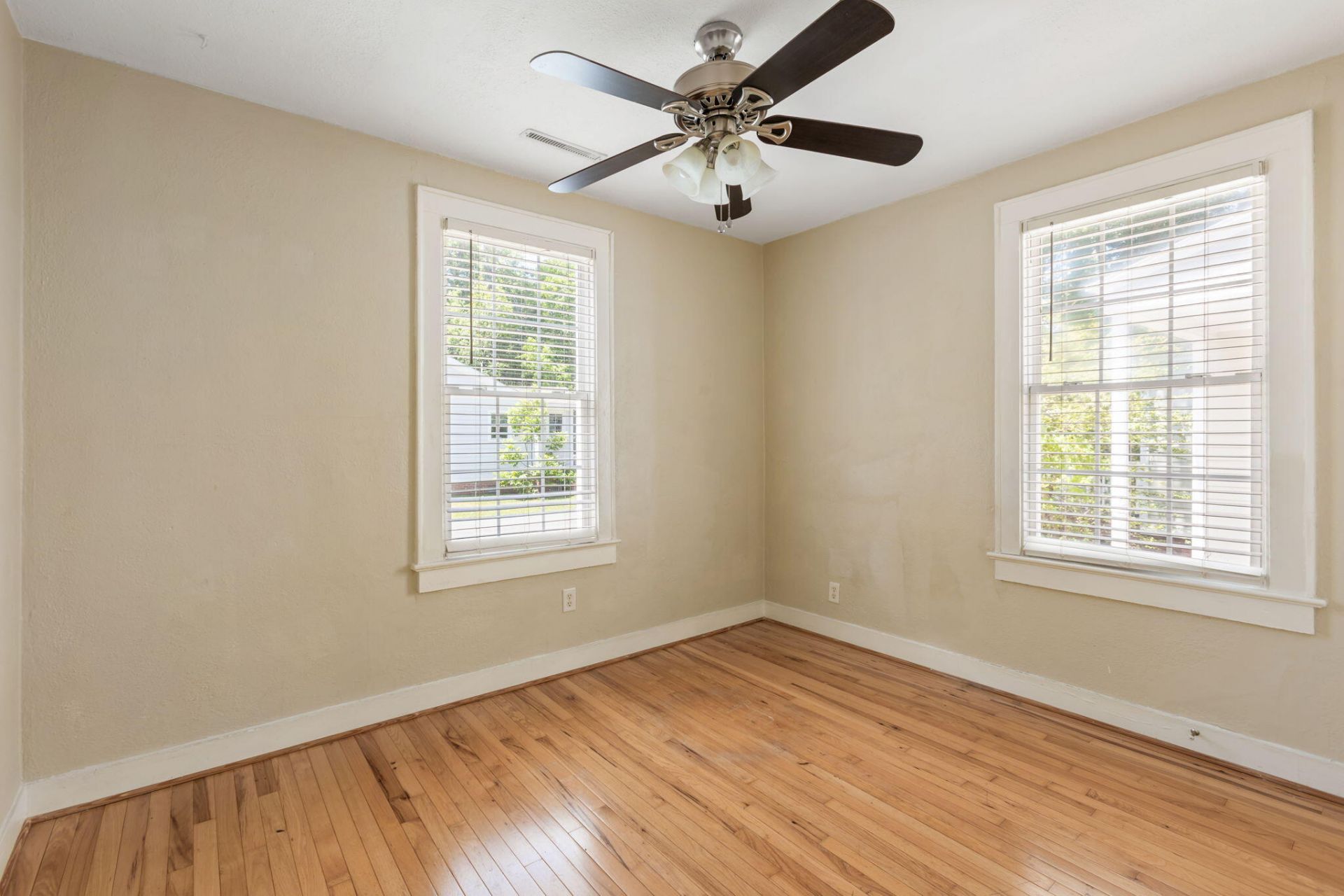 3728 Tim Street Photo 17