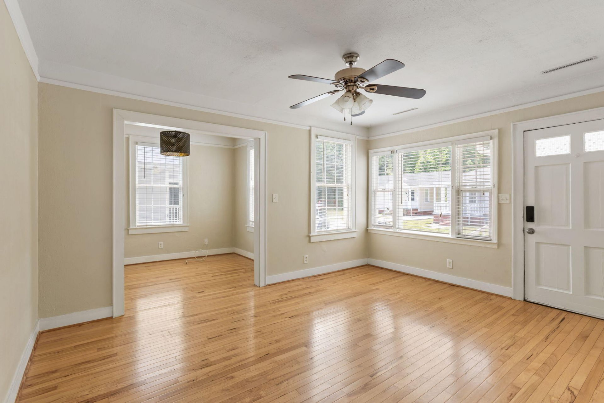 3728 Tim Street Photo 6