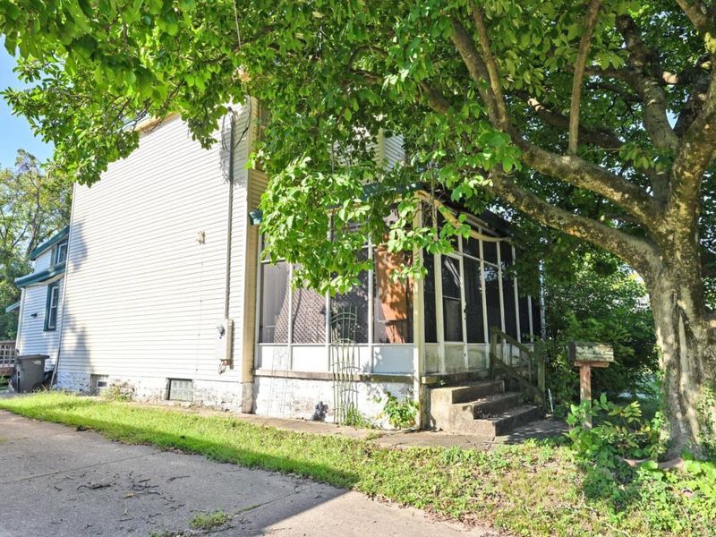 1359 Section Road, Cincinnati, OH 45237 Photo 3