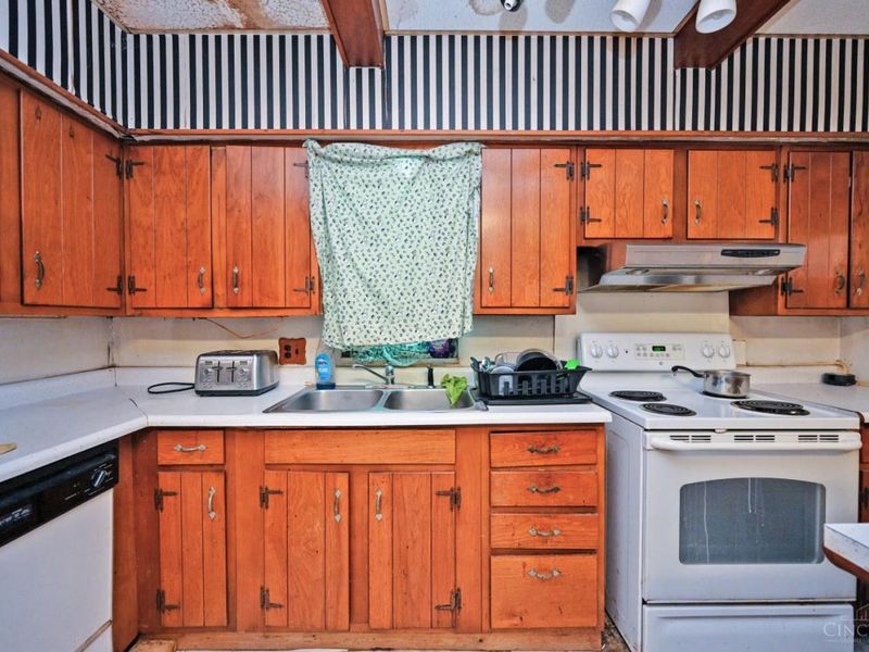 1359 Section Road, Cincinnati, OH 45237 Photo 8