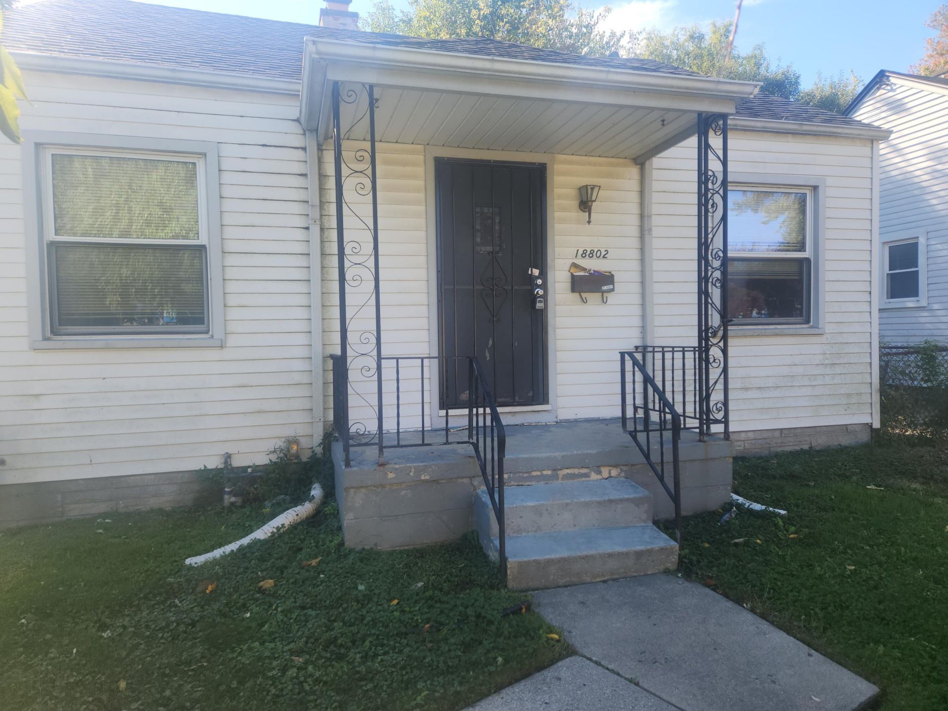 18802 Woodcrest Street, Harper Woods, MI 48225 Main Photo