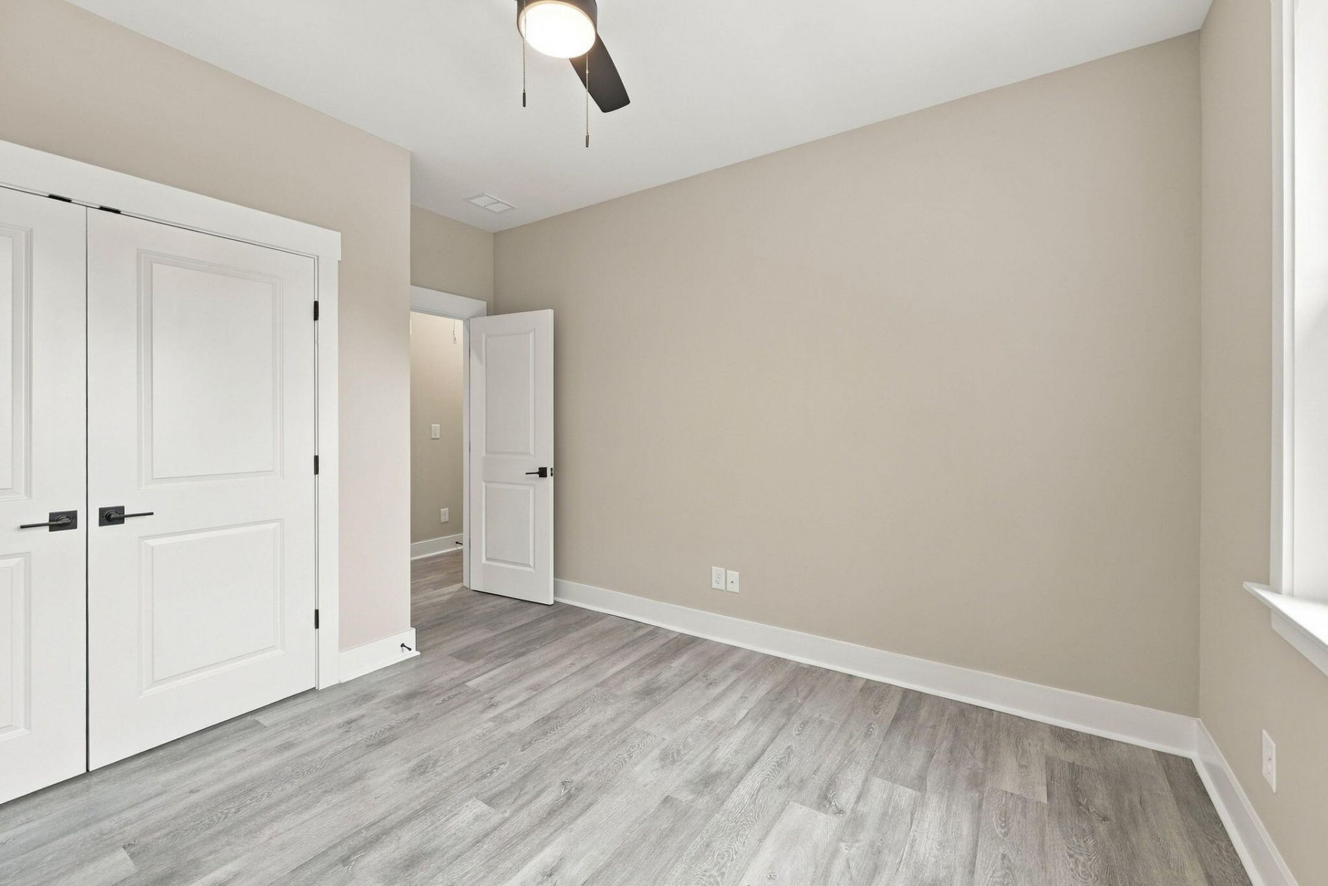 5722 Edison Avenue Photo 20
