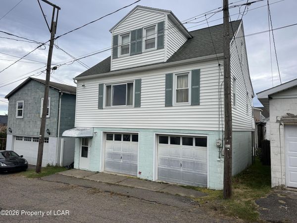 164 Rear Berner, Hazleton, PA 18201