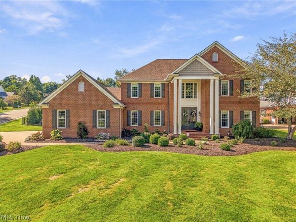 5411 Bridgecreek Avenue NW, Canton, OH 44718