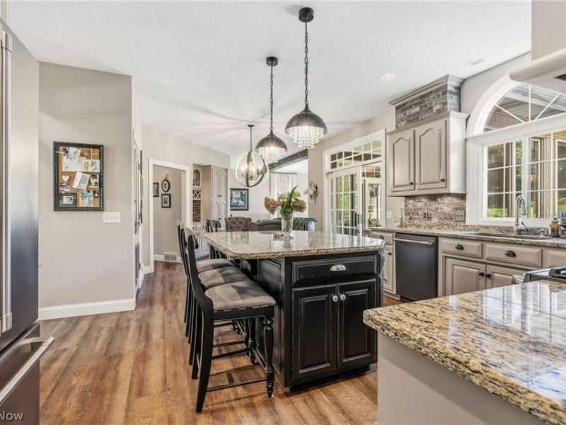 5411 Bridgecreek Avenue NW, Canton, OH 44718 Photo 12