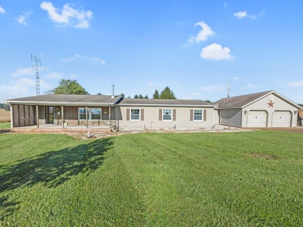 8712 County Road 11 , De Graff, OH 43318