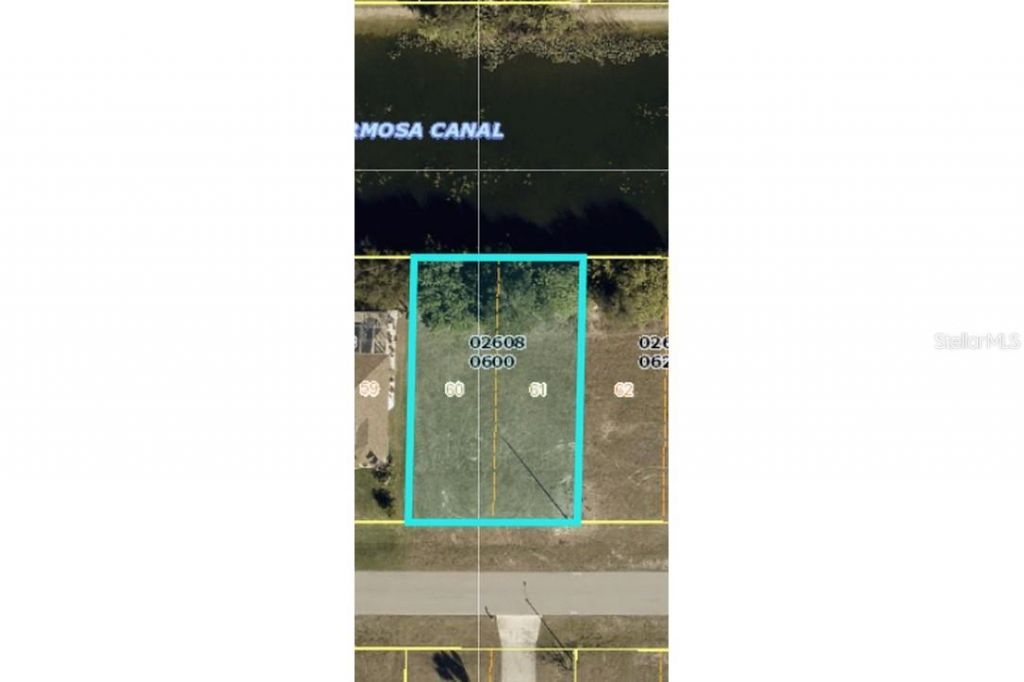 401 NW 8th Terrace , Cape Coral, FL 33993 Photo