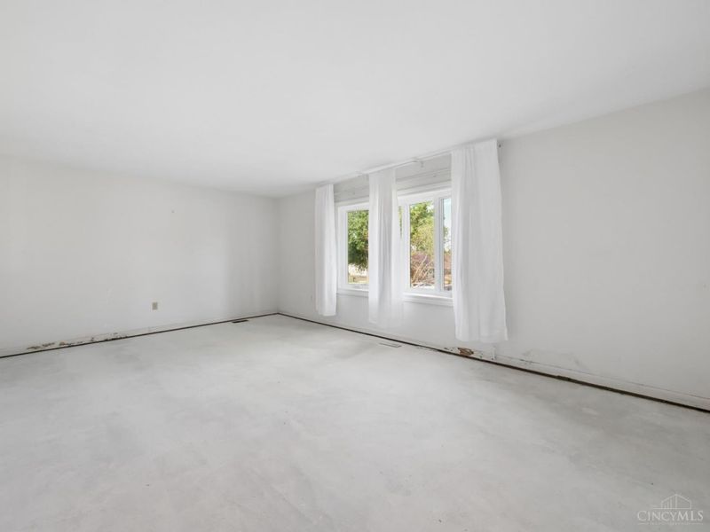 5341 Highmeadow Lane, Harrison Township, OH 45415 Photo 6