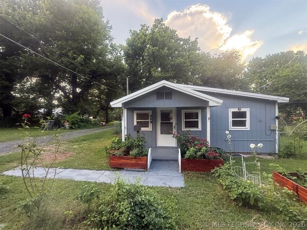 310 S Cherokee Street, Stilwell, OK 74960