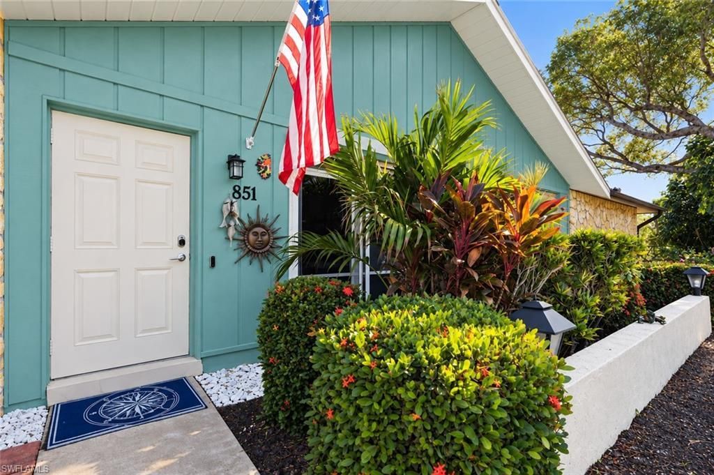 851 Palm View Dr, Naples, FL 34110 Photo