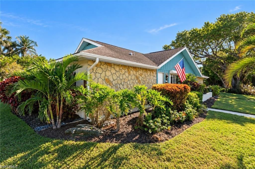 851 Palm View Dr, Naples, FL 34110 Photo