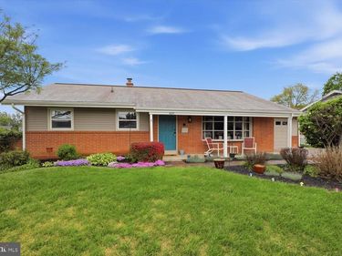 6271 JEANETTE DRIVE, EAST PETERSBURG, PA 17520