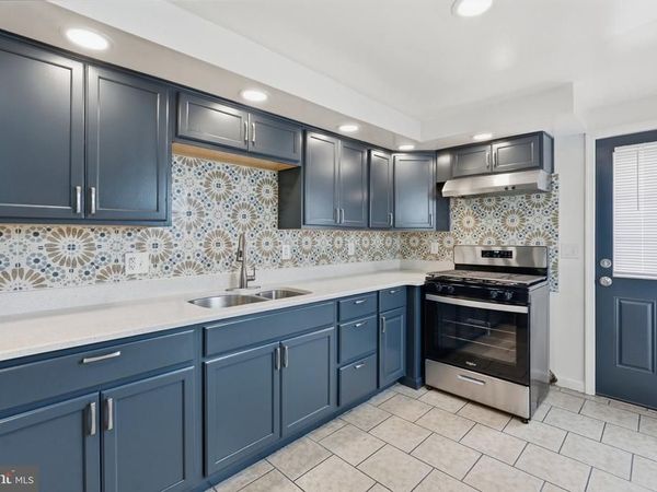 360 E PENN STREET, NORRISTOWN, PA 19401