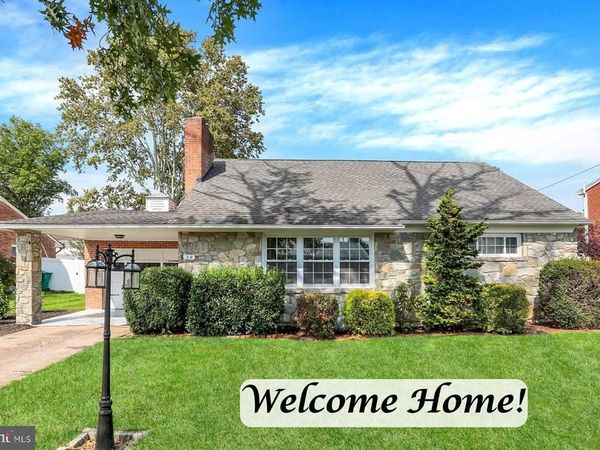 24 COUNTRY CLUB PLACE W, CAMP HILL, PA 17011