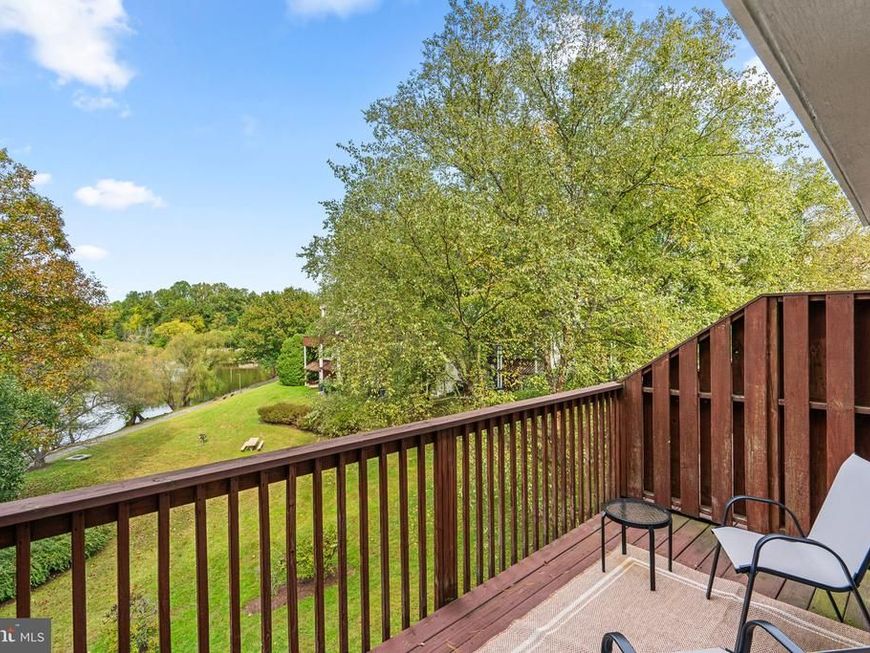 18148 Windsor Hill Drive, Unit 202B, Olney, MD 20832 Main Photo