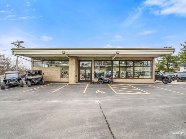 1204 S Galena Avenue , Dixon, IL 61021