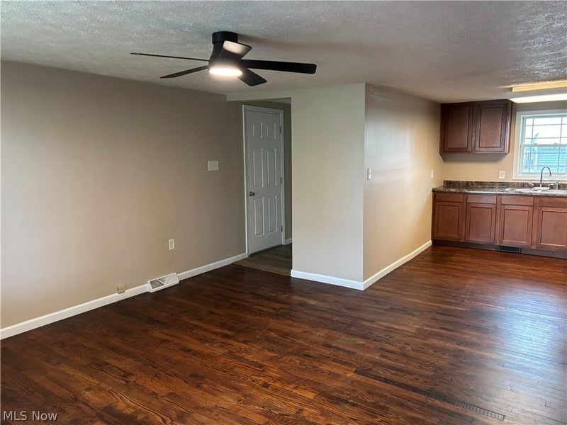 320 4th Street, Philo, OH 43771 Photo 9