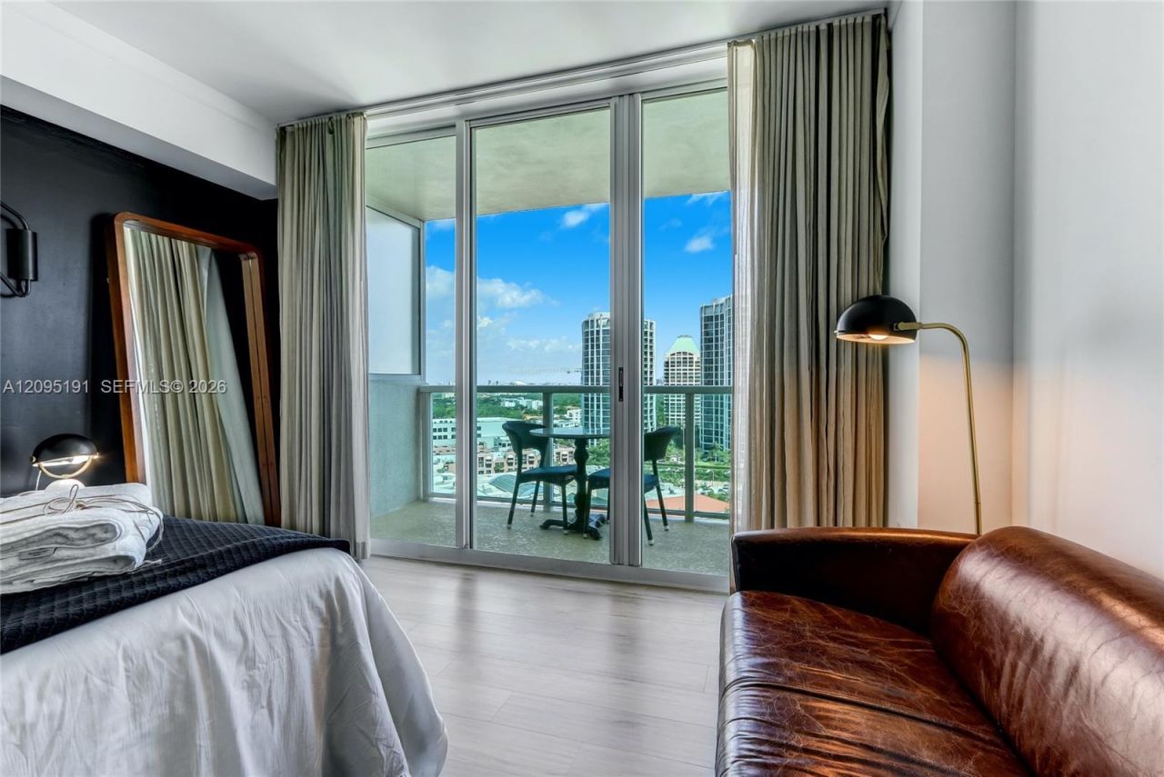 2889 Mcfarlane Rd , Unit 1607, Miami, FL 33133 Photo