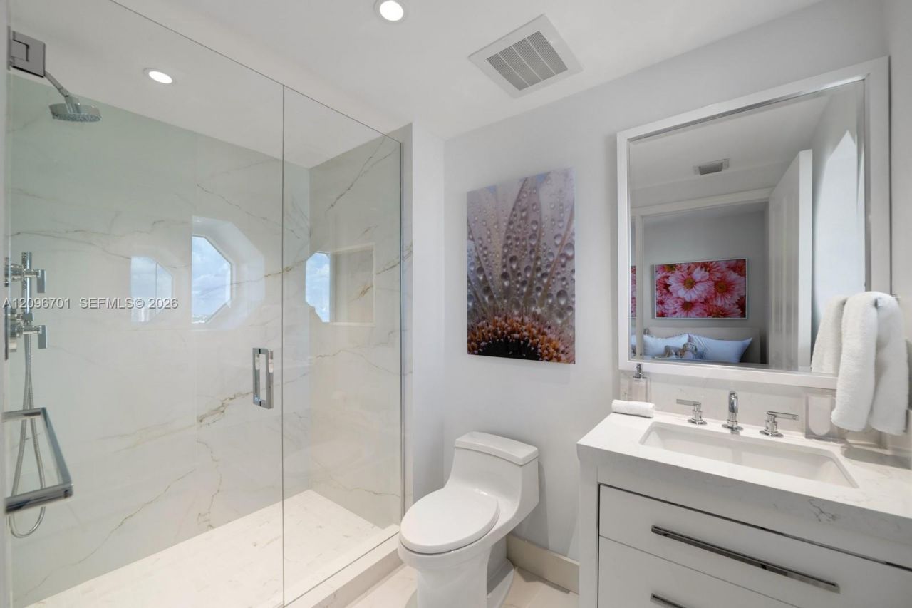 17875 Collins Ave , Unit 2301, Sunny Isles Beach, FL 33160 Photo