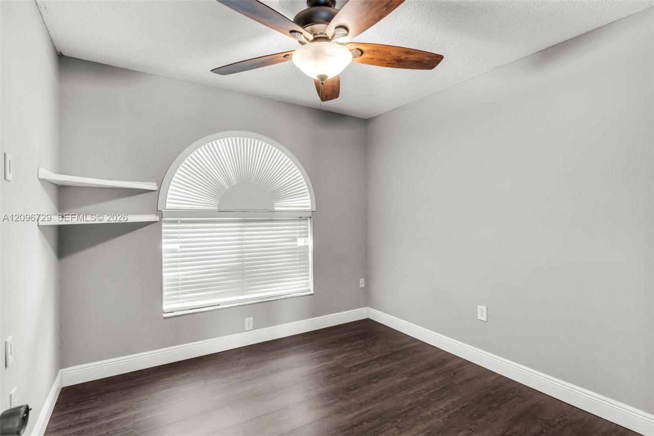 13122 SW 200th Ter , Miami, FL 33177 Photo