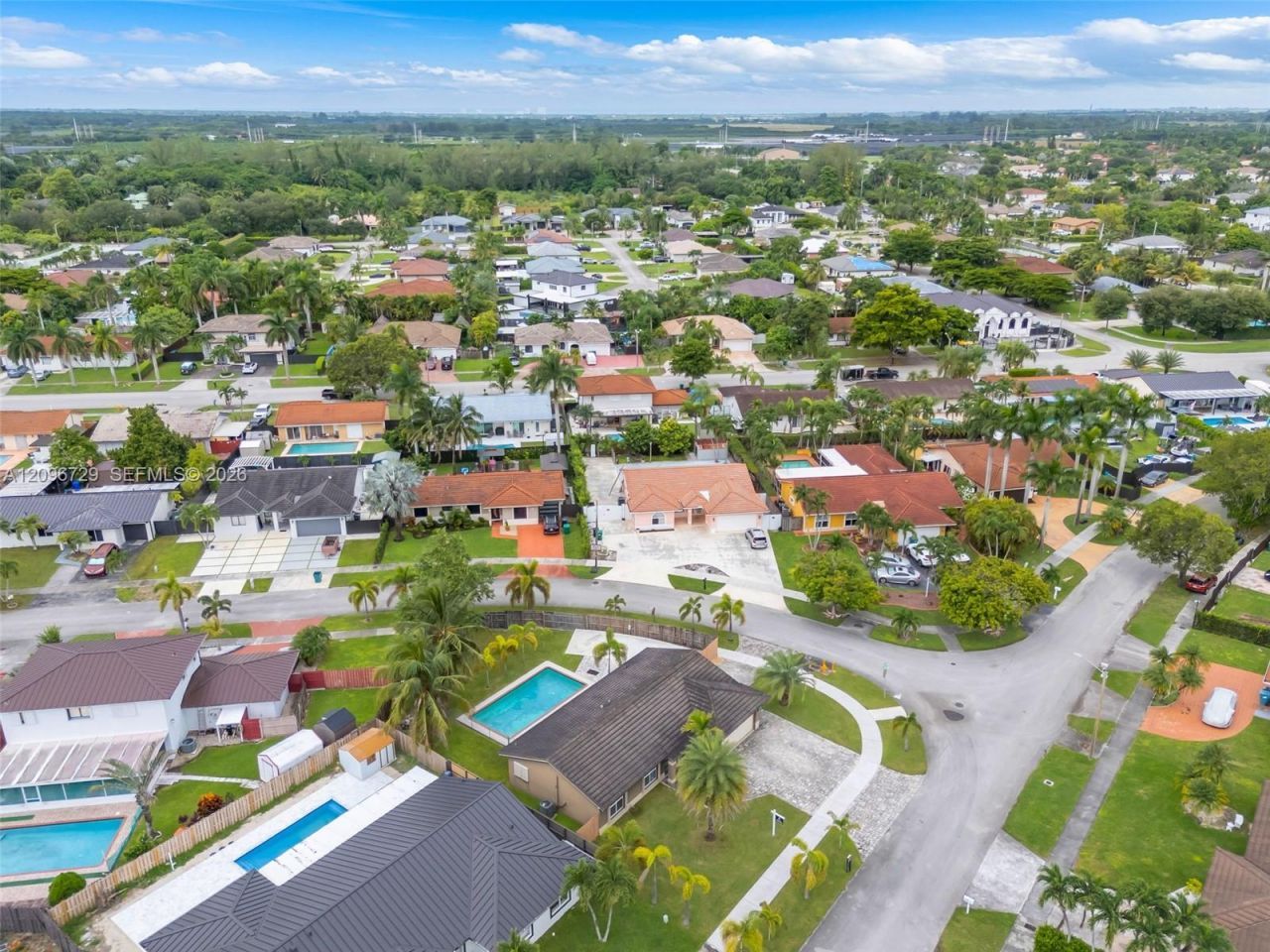 13122 SW 200th Ter , Miami, FL 33177 Photo