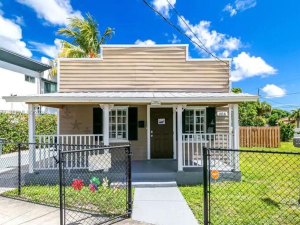 406 Foster Rd , Hallandale Beach, FL 33009