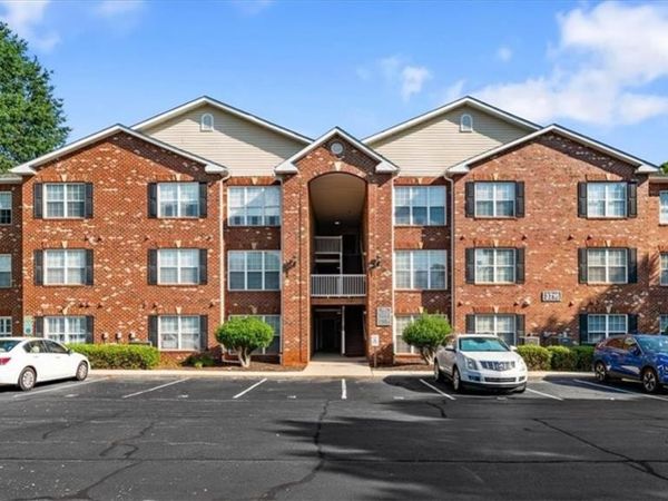 3716 Cotswold Avenue , Unit B, Greensboro, NC 27410