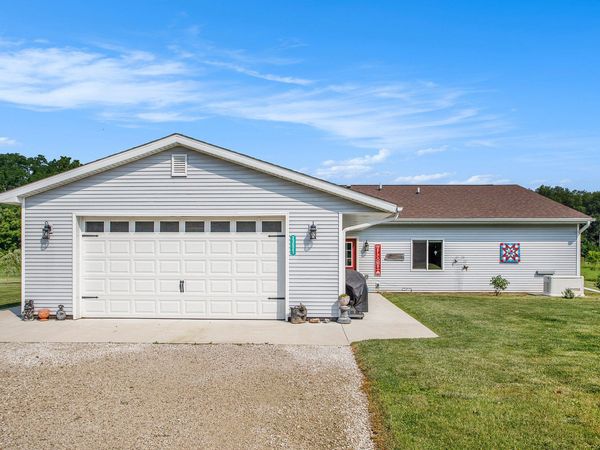 23521 Struwin Road, Battle Creek, MI 49017