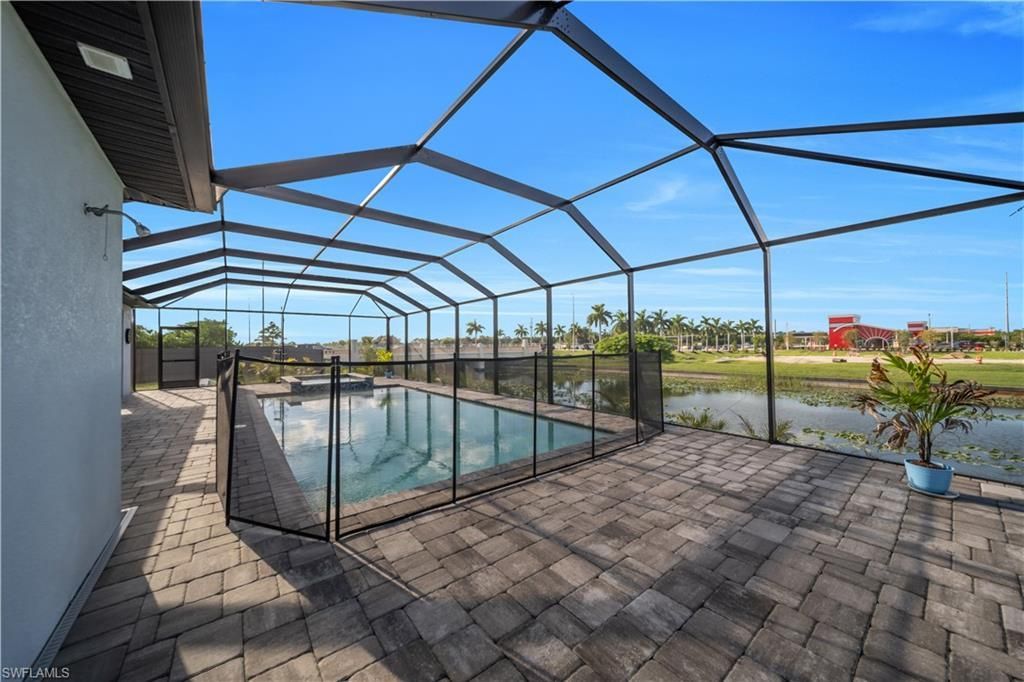 1607 NE 23rd St, Cape Coral, FL 33909 Photo