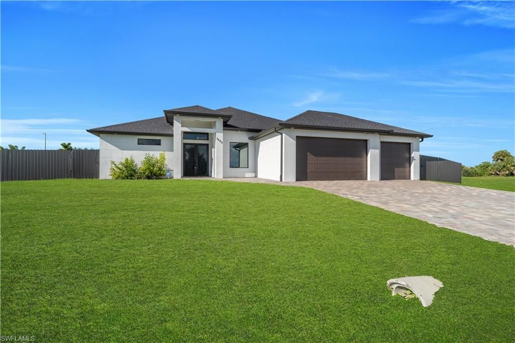 1607 NE 23rd St, Cape Coral, FL 33909 Photo