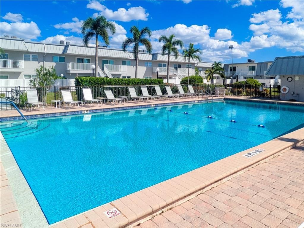 6777 Winkler Rd, Unit 238, Fort Myers, FL 33919 Photo
