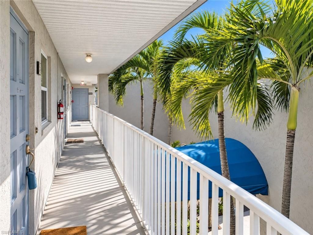 6777 Winkler Rd, Unit 238, Fort Myers, FL 33919 Photo