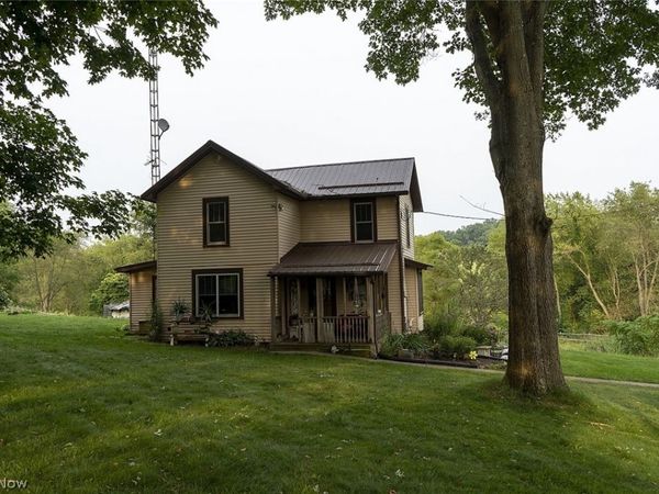 8000 Briggle Avenue SW, East Sparta, OH 44626