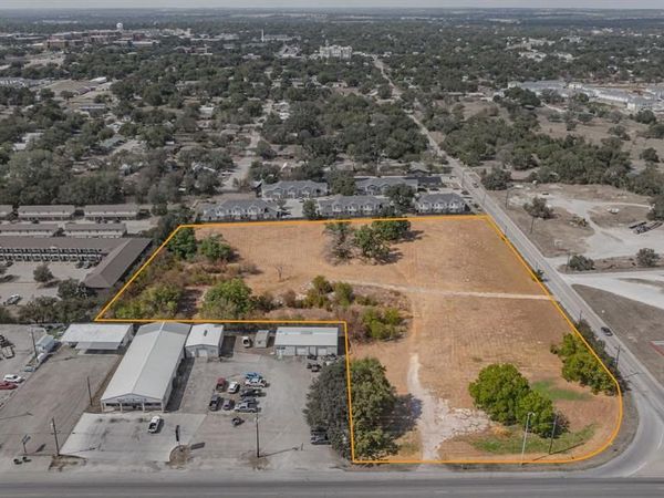 1303 W South Loop , Stephenville, TX 76401