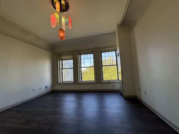 235 State St, Unit 409, Springfield, MA 01103