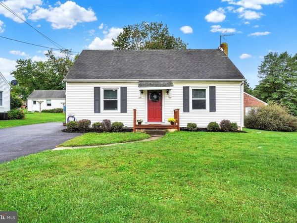 1820 POWDER MILL ROAD, YORK, PA 17402