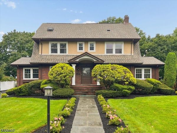 578 Ridgewood Ave, Glen Ridge, NJ 07028