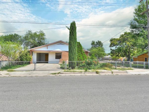 4925 Glendale Road NW, Albuquerque, NM 87105
