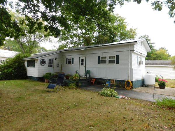 33 Chestnut Street , Skowhegan, ME 04976