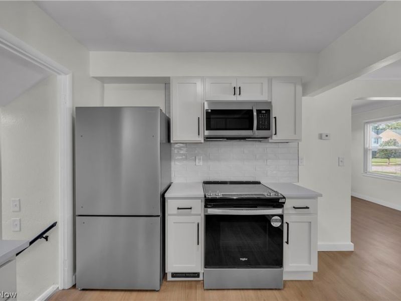 28000 Coolidge Drive, Euclid, OH 44132 Photo 13