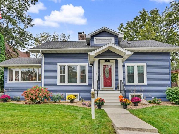 101 Elston Avenue, Waterloo, IA 50701