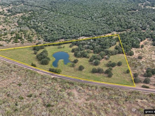 0000 Jeddo RD , Waelder, TX 78959