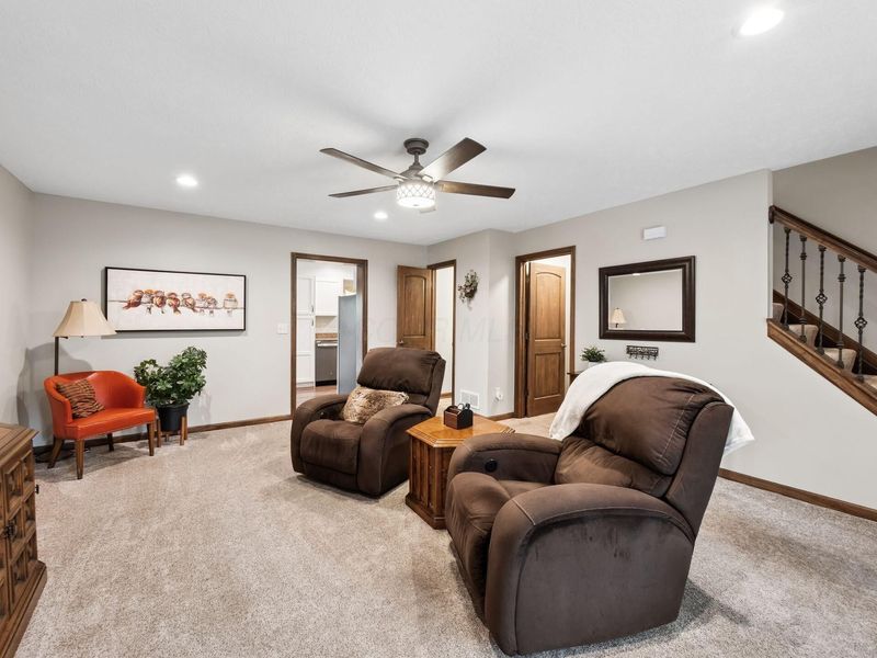 5353 Tartan Lane, Unit 18, Columbus, OH 43235 Photo 7