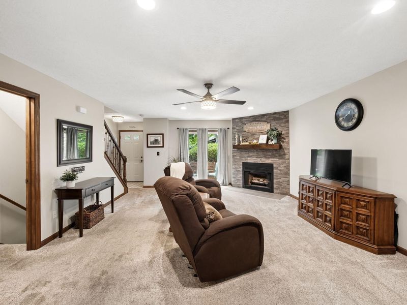 5353 Tartan Lane, Unit 18, Columbus, OH 43235 Photo 9