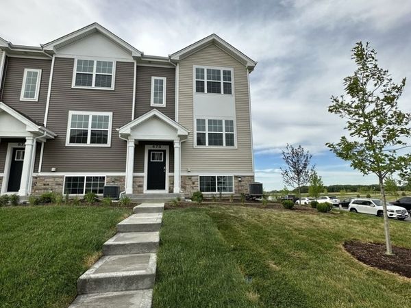 880 Briar Glen Court , Hampshire, IL 60140