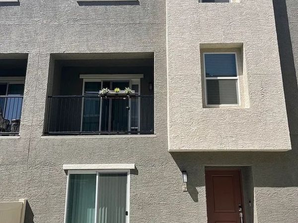 2823 Kona Blue Lane , Unit 3, Las Vegas, NV 89183