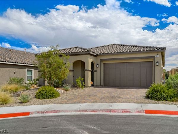 10241 Skye Run Avenue, Las Vegas, NV 89166