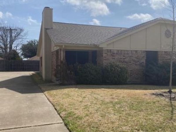 5730 Cancun Drive, North Richland Hills, TX 76180