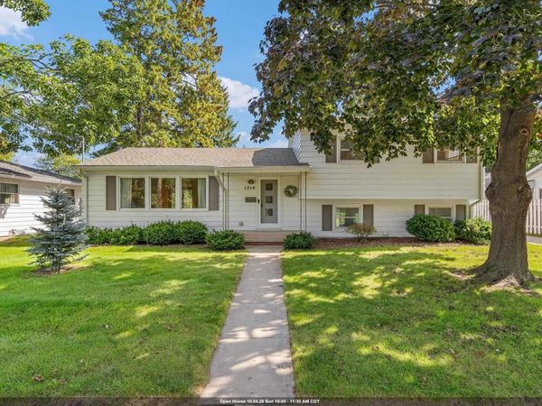 1214 CAMPBELL STREET, Neenah, WI 54956